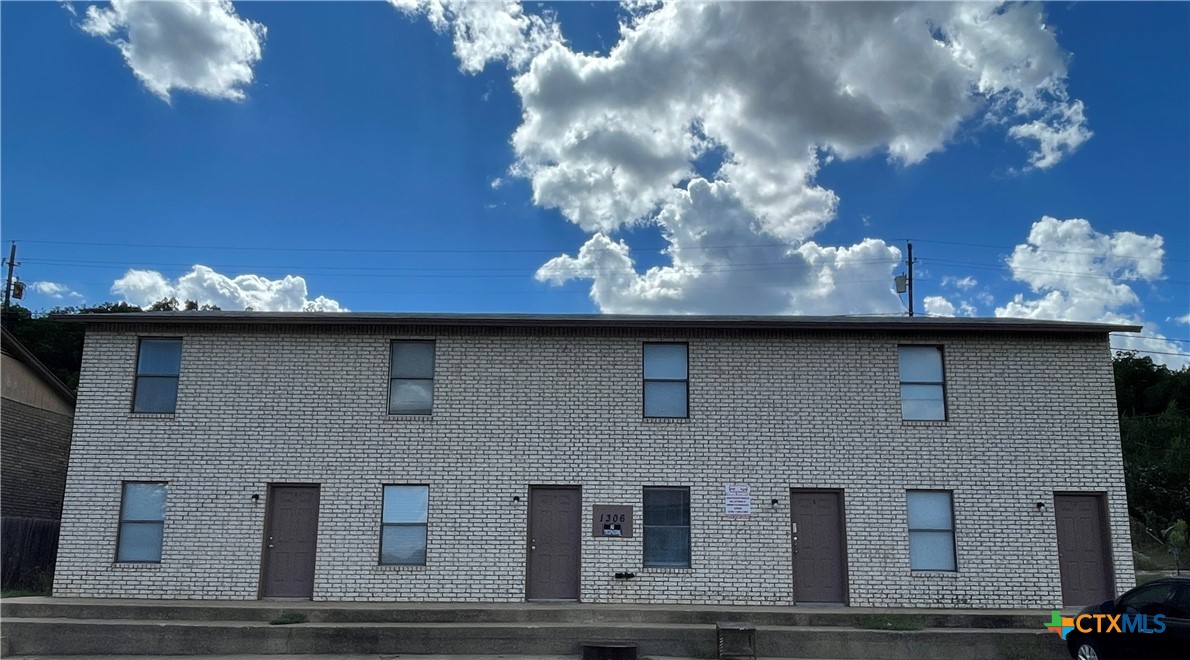 1306 Brown Drive — photo