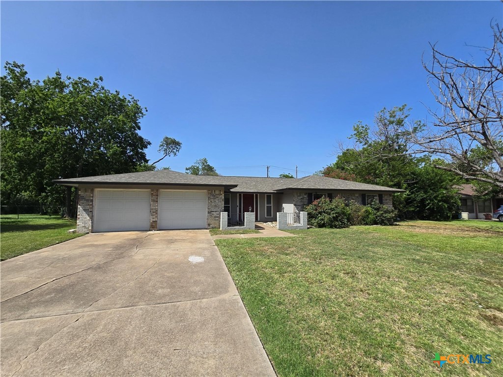 205 E Cherokee Drive — photo