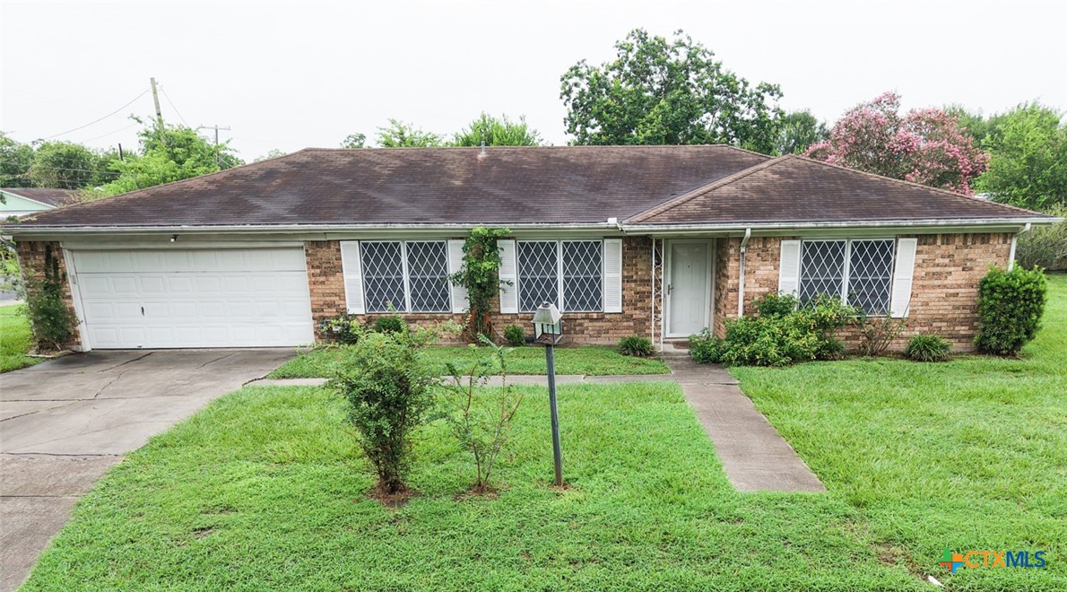 2411 Ozark Street — photo
