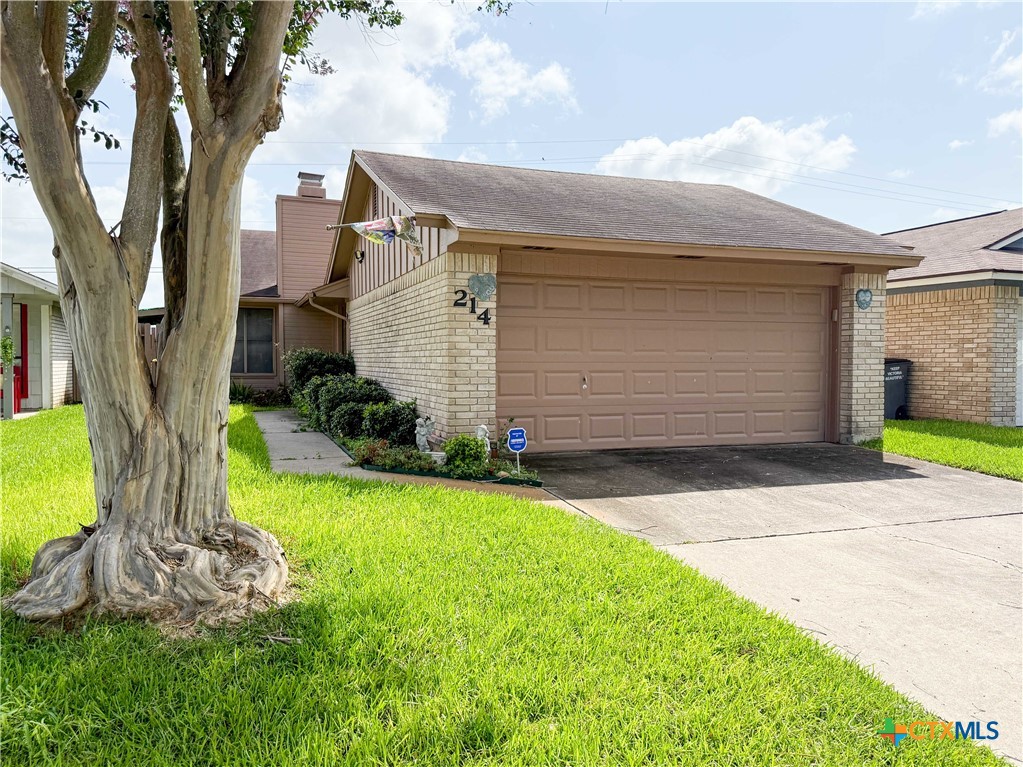 214 Rattan Drive, Victoria, TX 77901 — photo 2