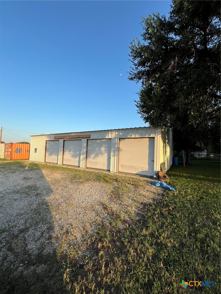 1202 S Bluffton — photo