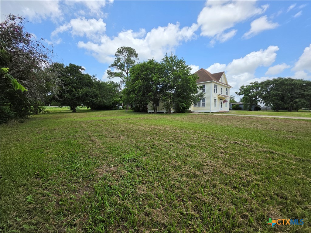 602 W Live Oak Street — photo