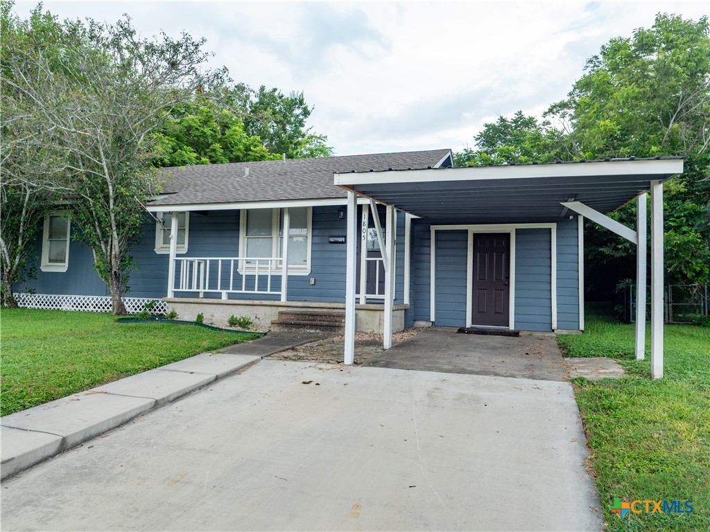 1805 E Crestwood Drive — photo