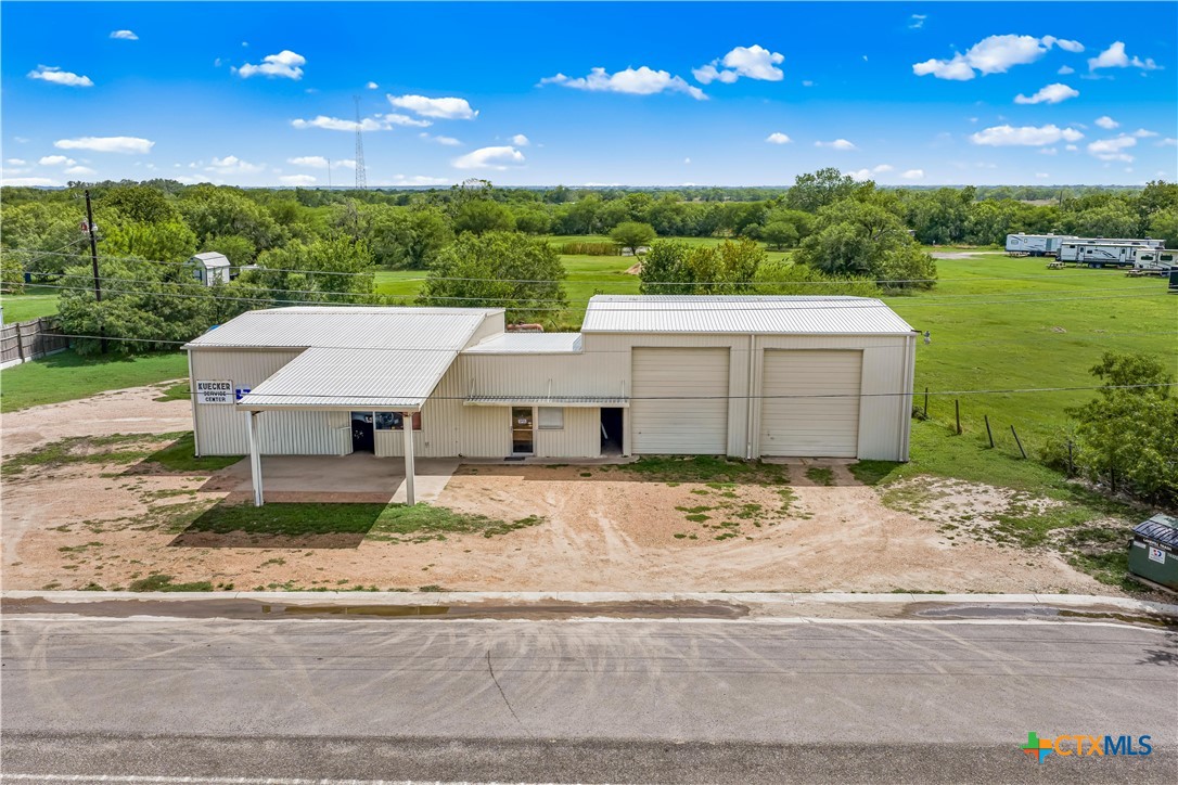 250 FM 766 — photo
