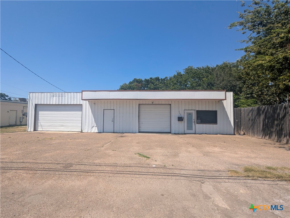 504 E Warren Avenue — photo