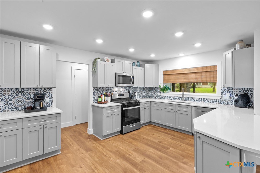 2601 George Drive — photo