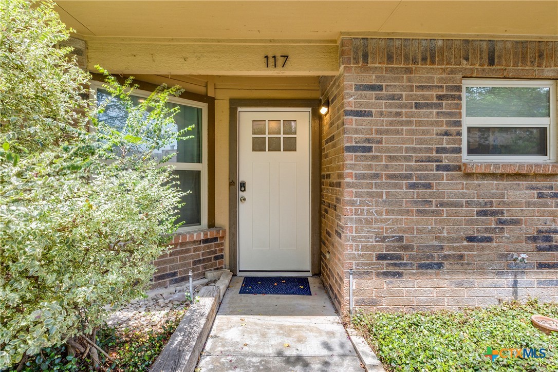 5608 Cougar Drive 117 — photo