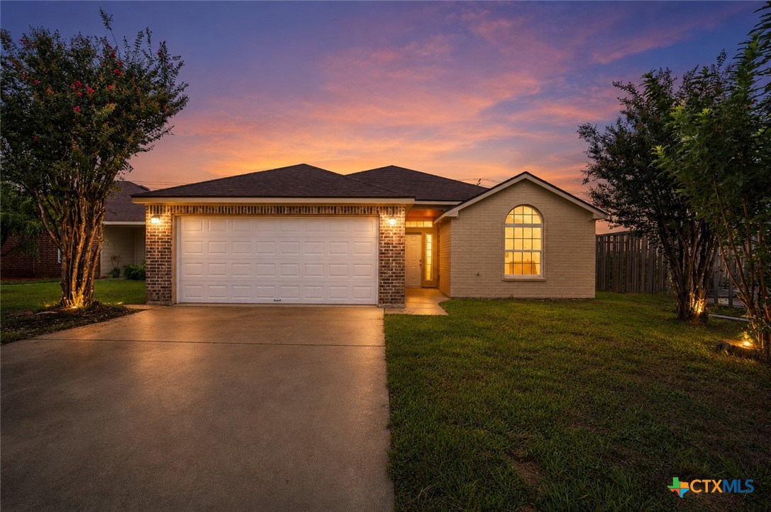 209 Foxtail Drive — photo