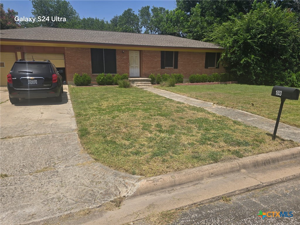 103 E Cherokee Drive — photo