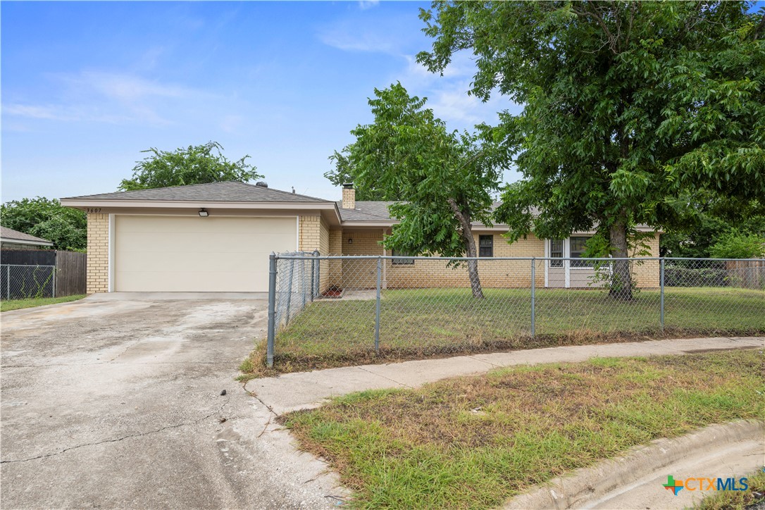 3607 Plains Drive — photo