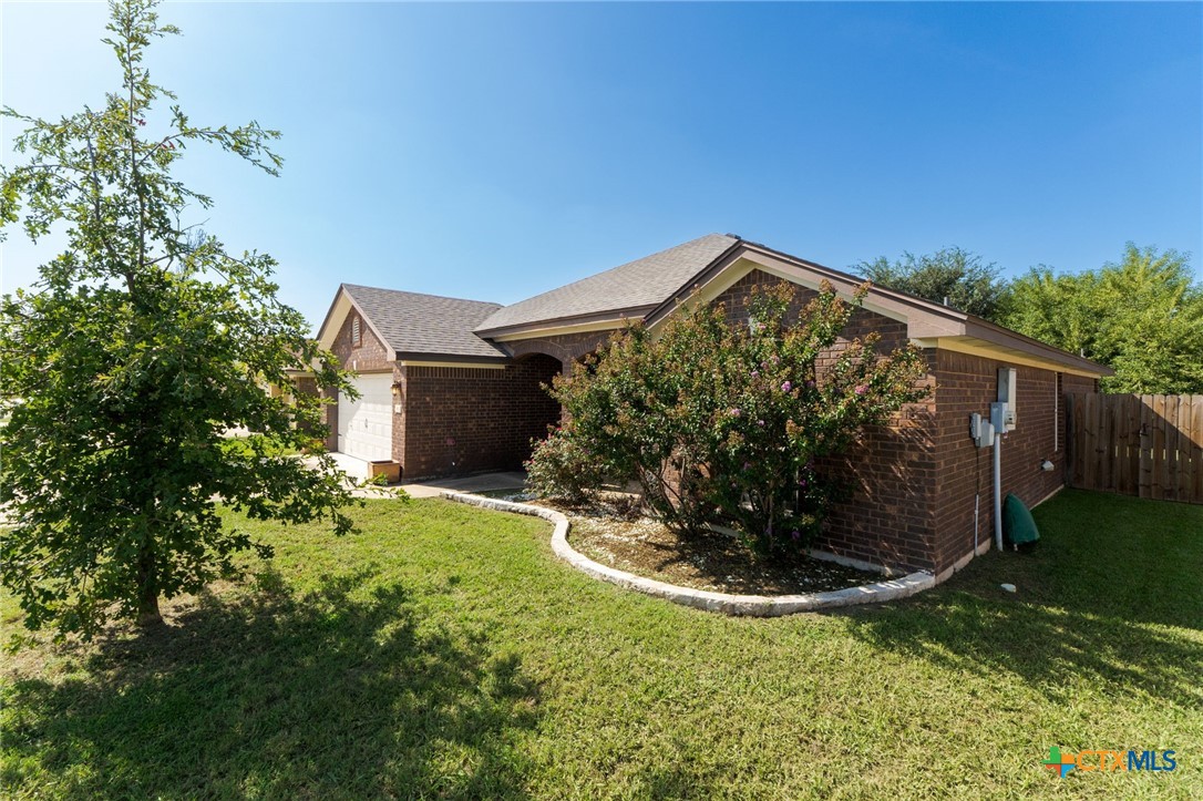 3911 Salt Fork Drive — photo
