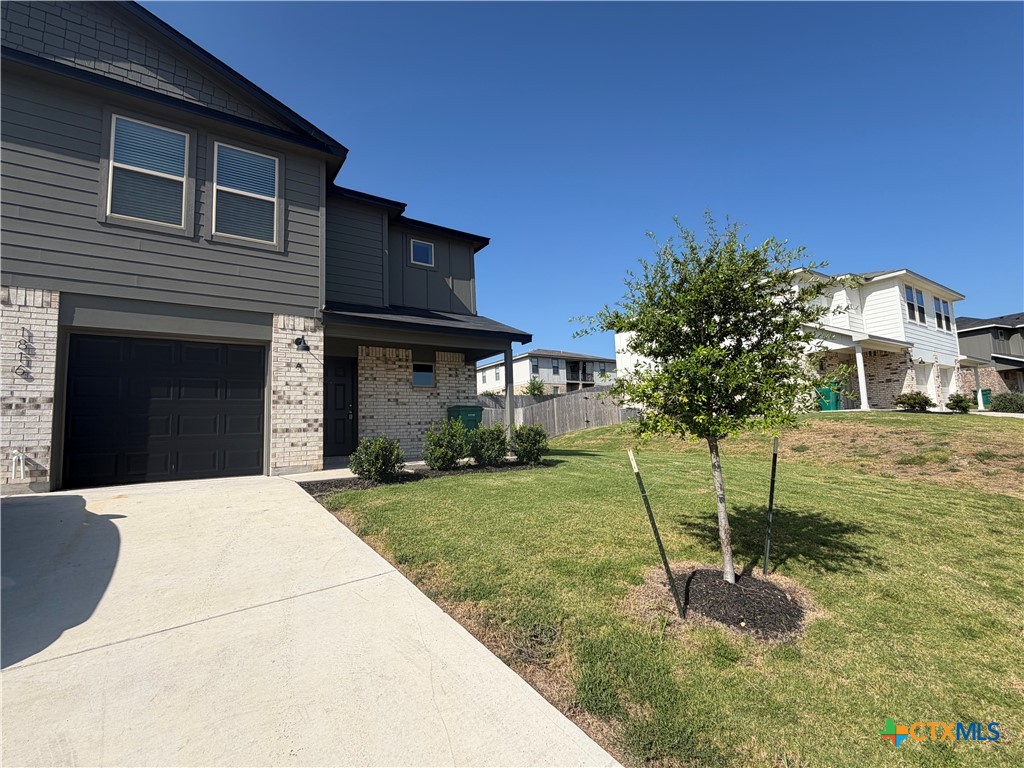 1816 Tejas Trail a — photo
