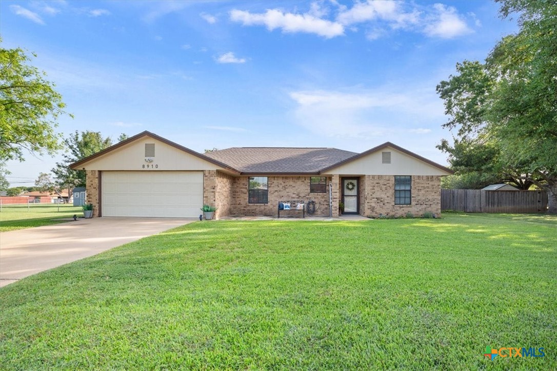 8910 Trailridge Drive — photo