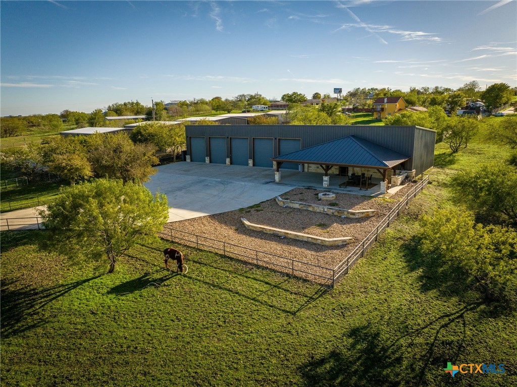 148 Lakecreek Drive — photo