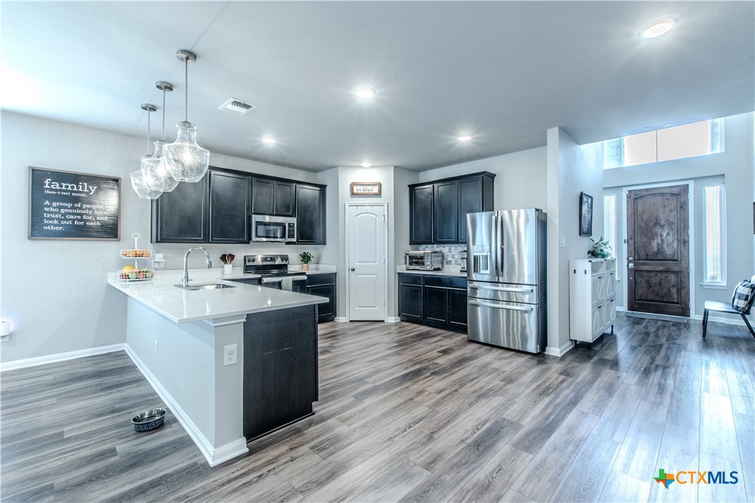 7514 Broadmoor Cove — photo