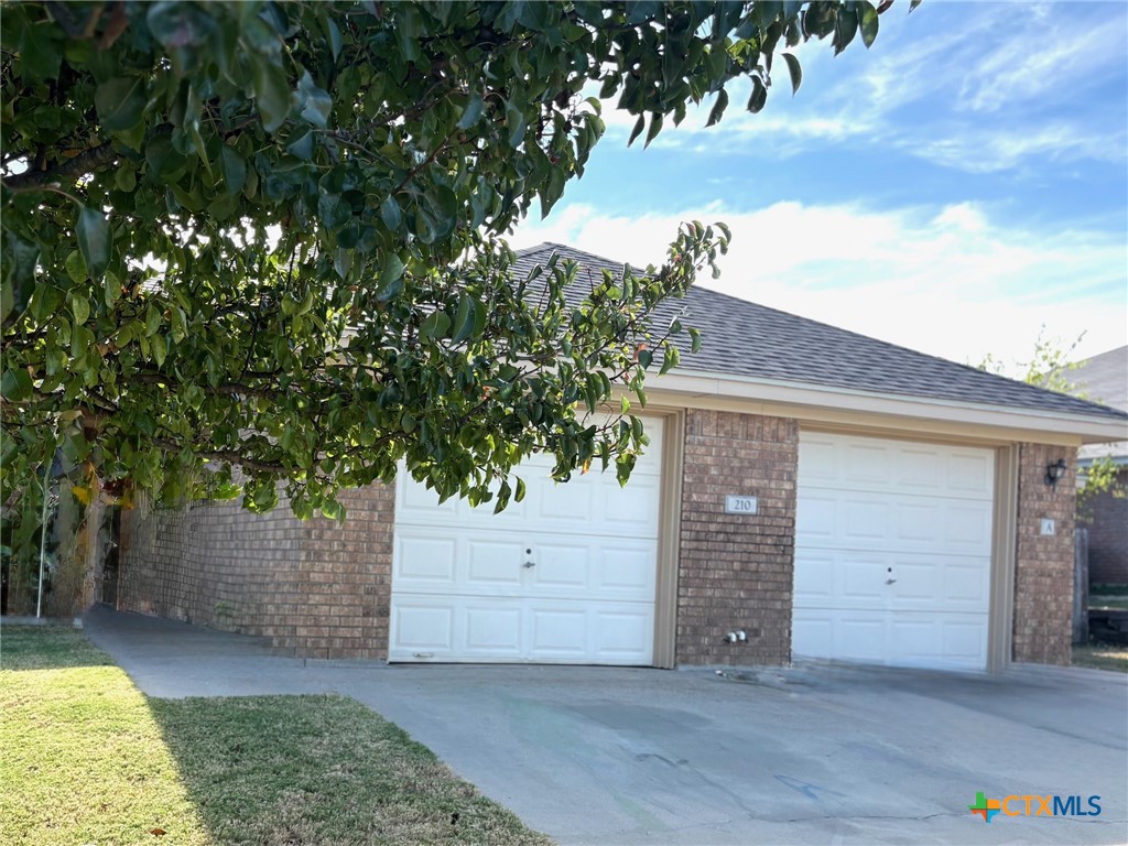 210 Janelle Drive — photo