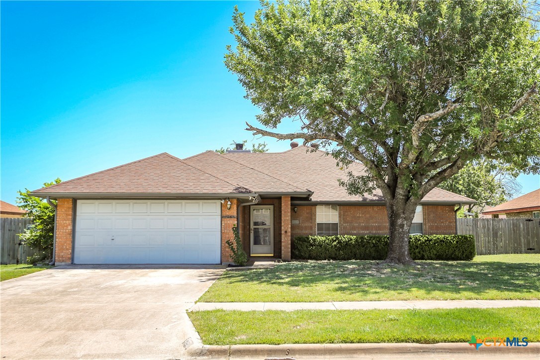 4208 Carolyn Drive — photo