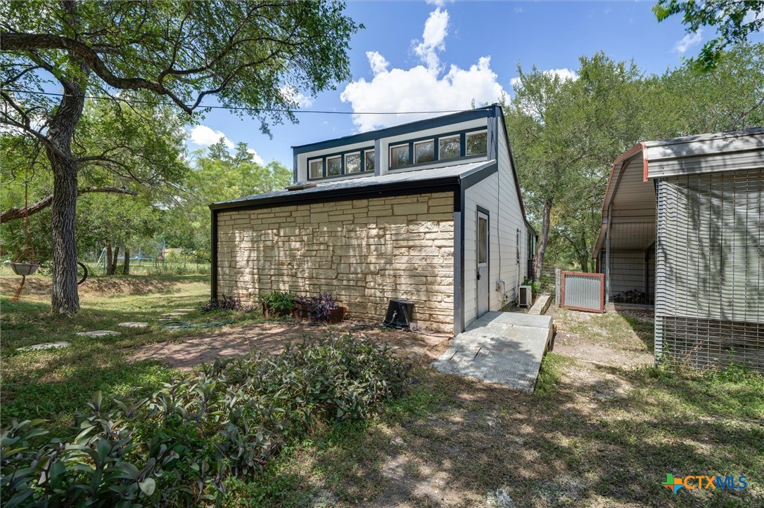 150 Lakeview Drive — photo