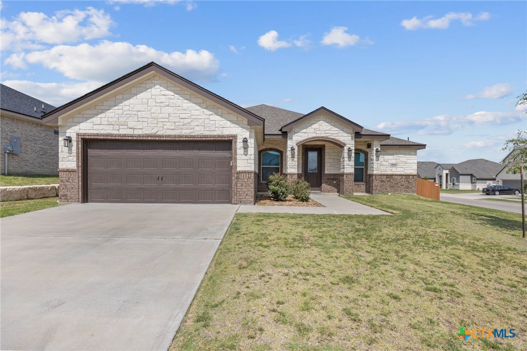 8506 Platinum Drive — photo