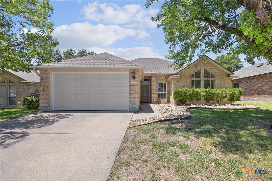 4318 Longhorn Trail — photo