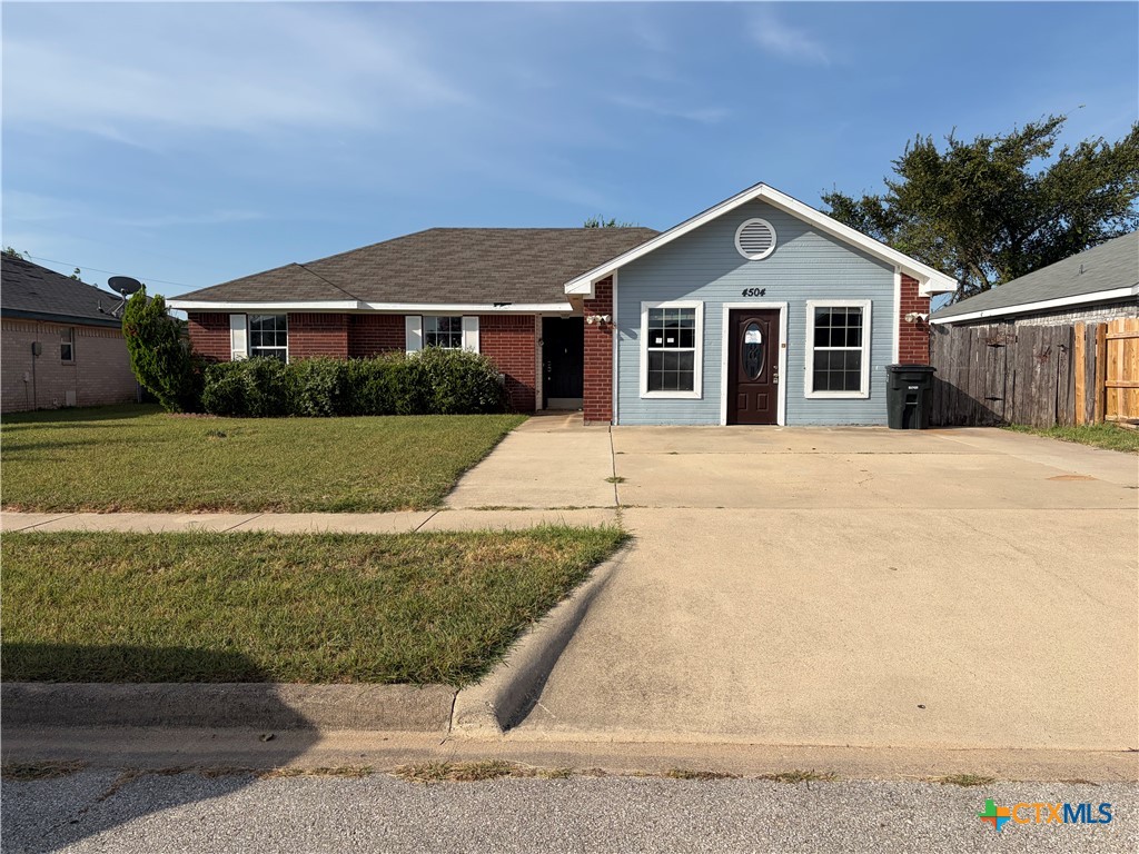 4504 Hondo Drive — photo