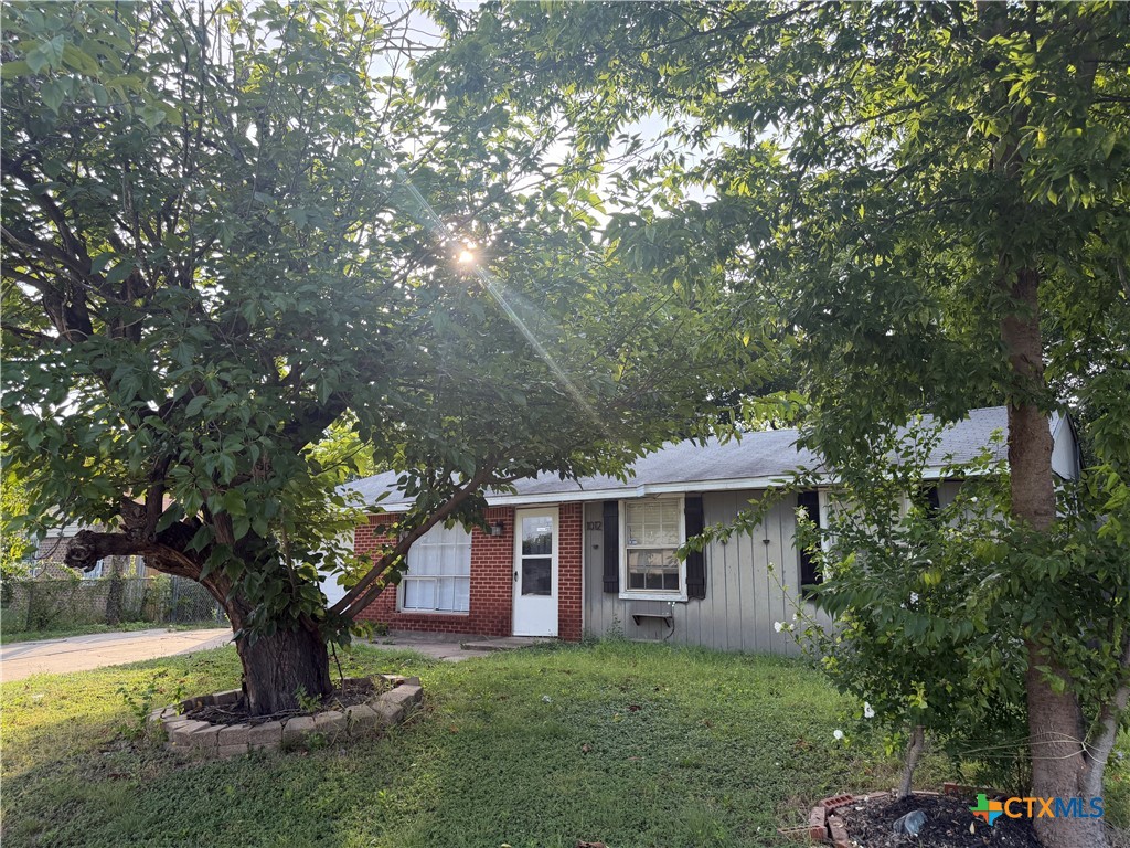 1012 San Antonio Street — photo