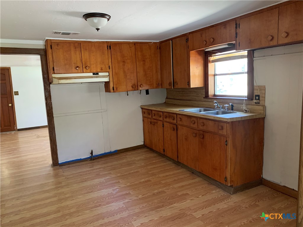 Home in Smiley, TX 78159 — photo 2