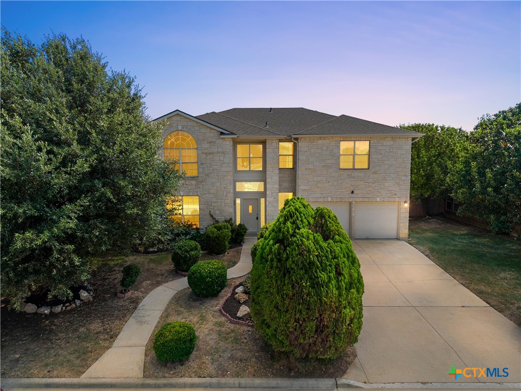 521 Weeping Willow Drive — photo