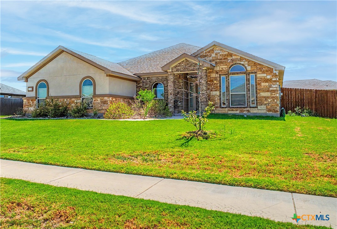2509 Meadow Lark Drive — photo