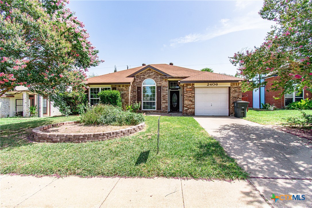 2406 Cactus Drive — photo