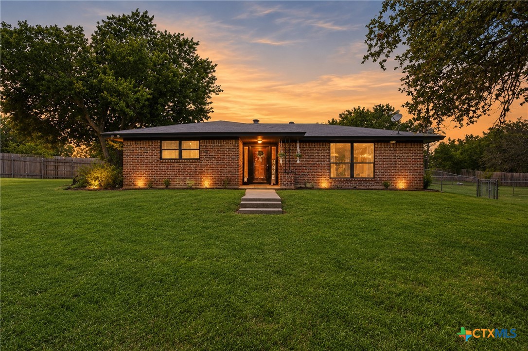 7936 FM 2657 — photo