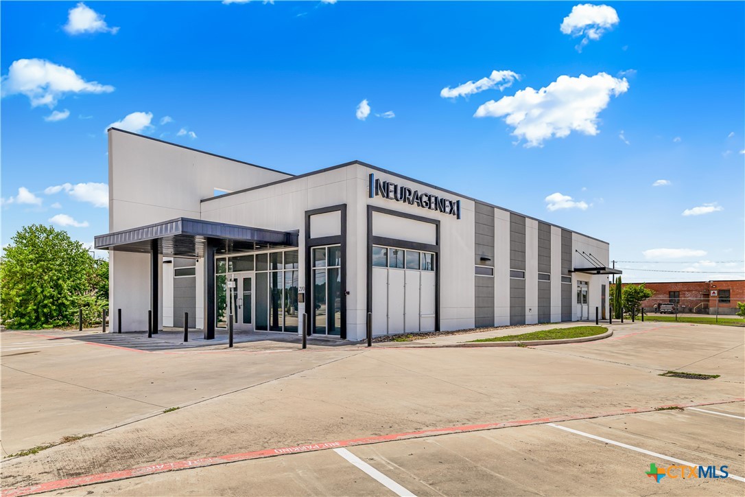 2101 Houston Highway — photo