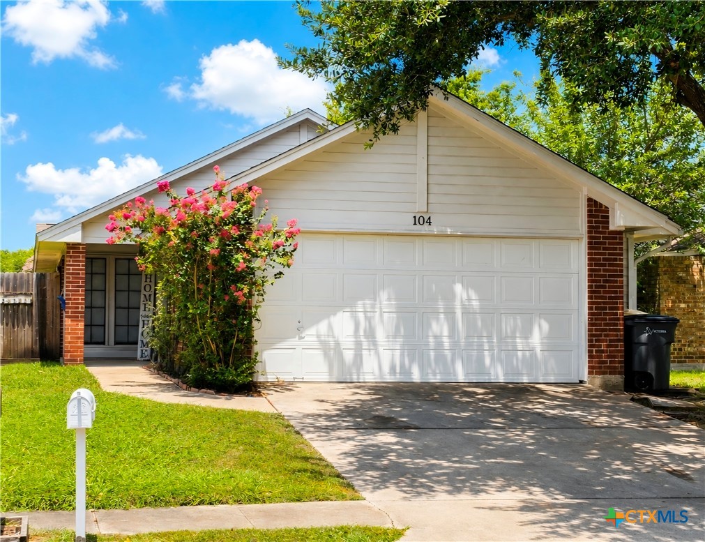 104 Waterford Drive — photo