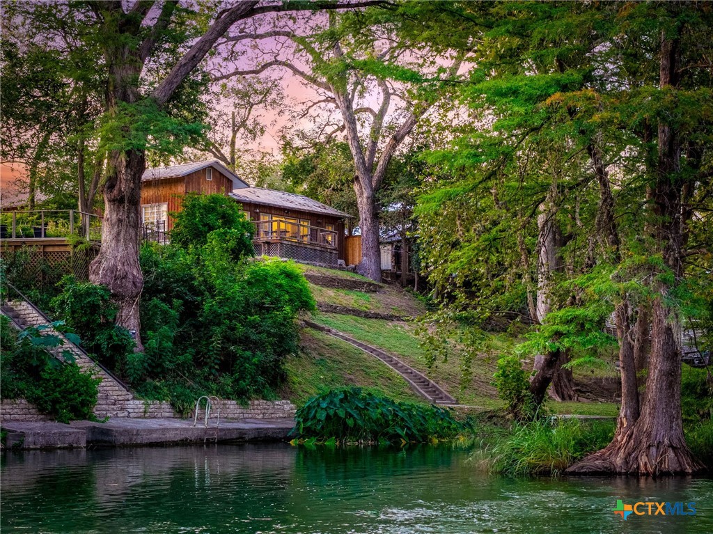 2221 Gruene Road — photo