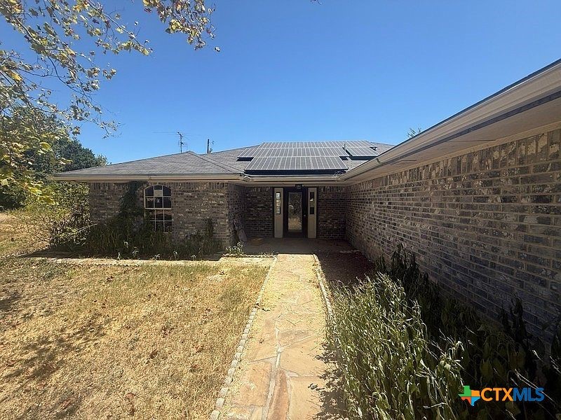 822 Wedgewood Drive — photo