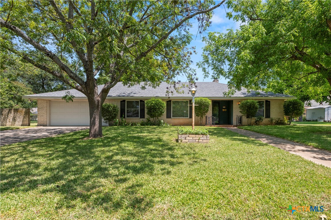 12 W Killen Lane — photo