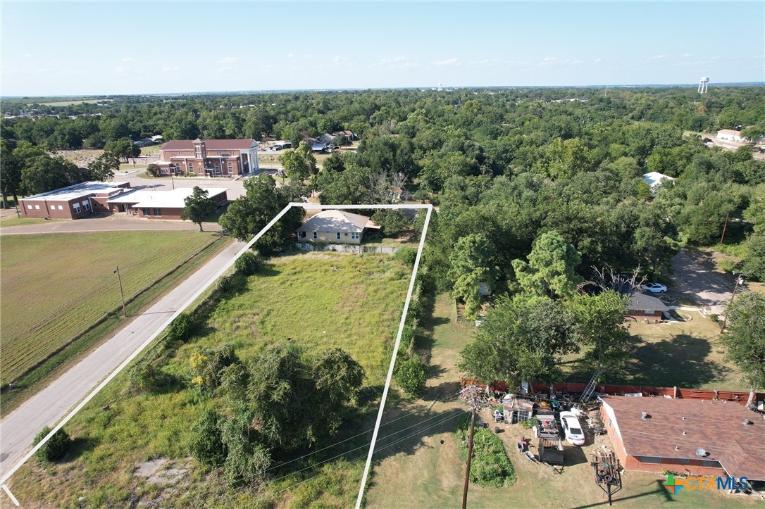 403 S Nolan, Cameron, TX 76520 — photo 2