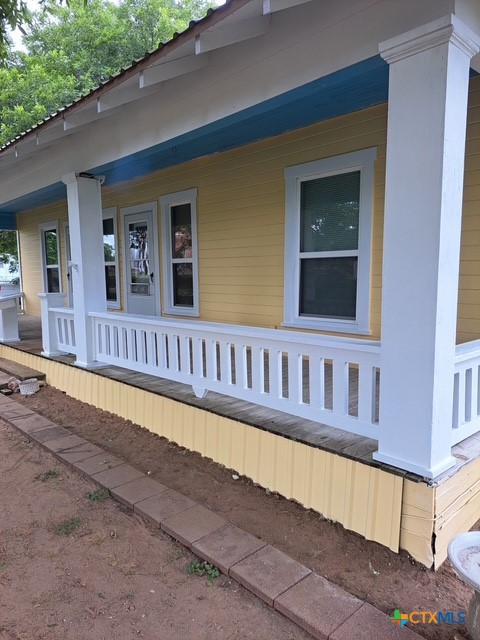 403 S Nolan, Cameron, TX 76520 — photo 3