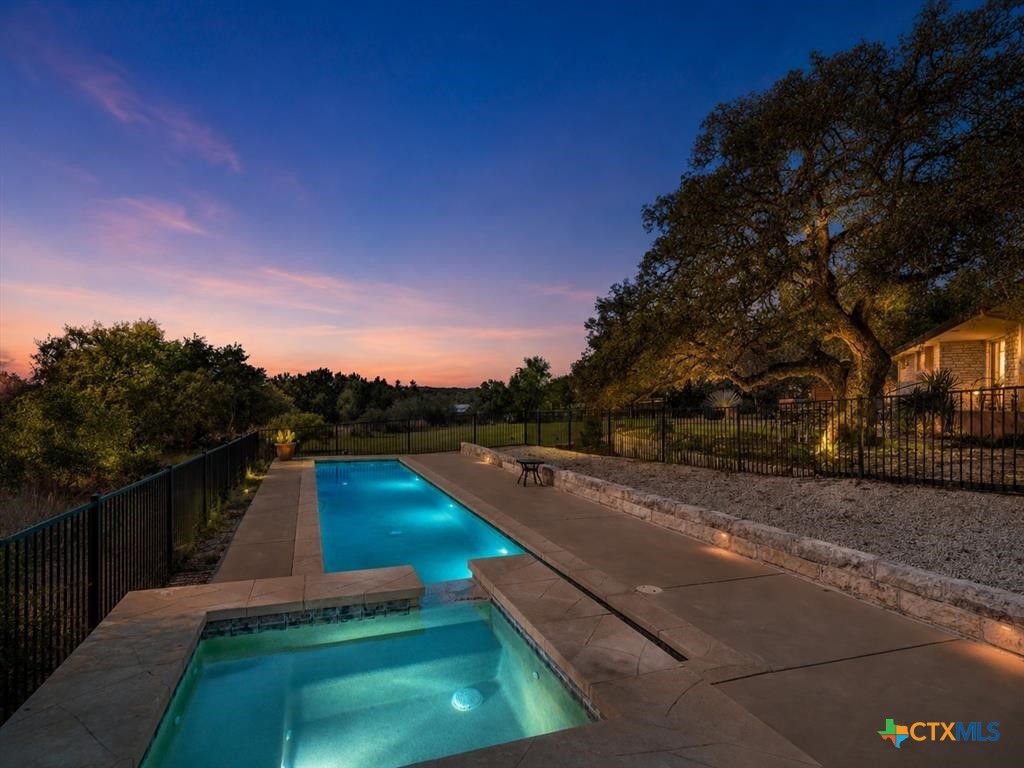 404 Skyline Road, Georgetown, TX 78628 — photo 2
