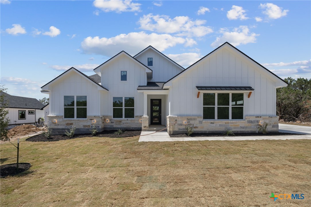5140 Comanche Drive — photo