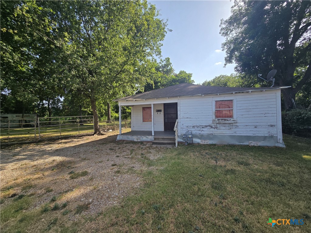 313 Commerce Street — photo