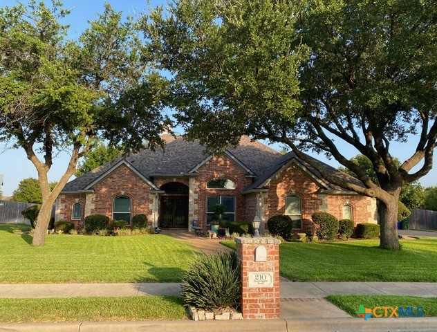 210 Ranchgate Trail, McGregor, TX 76657 — photo 2