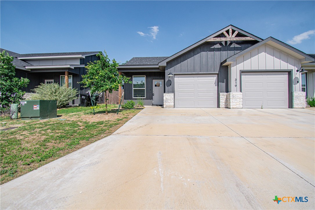 319 Riptide Road B — photo