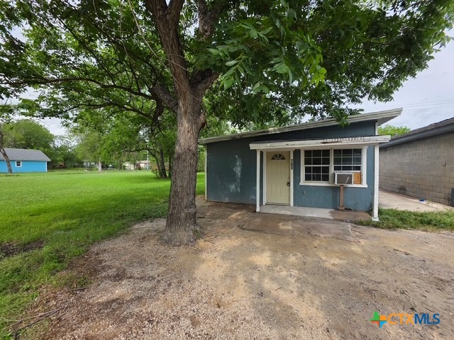 702 San Antonio Avenue Unit 4 — photo