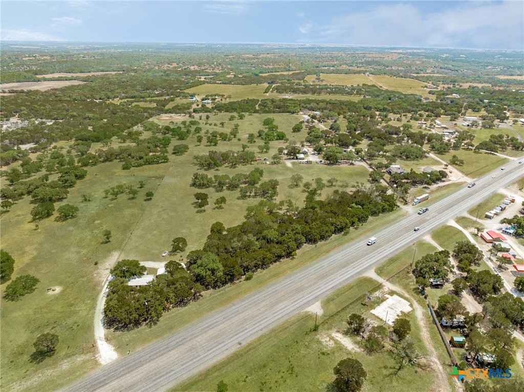 8270 E US Highway 190 — photo