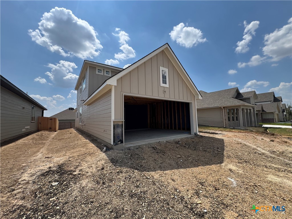 610 James Parker Circle — photo