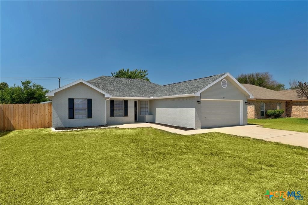 804 James Loop — photo