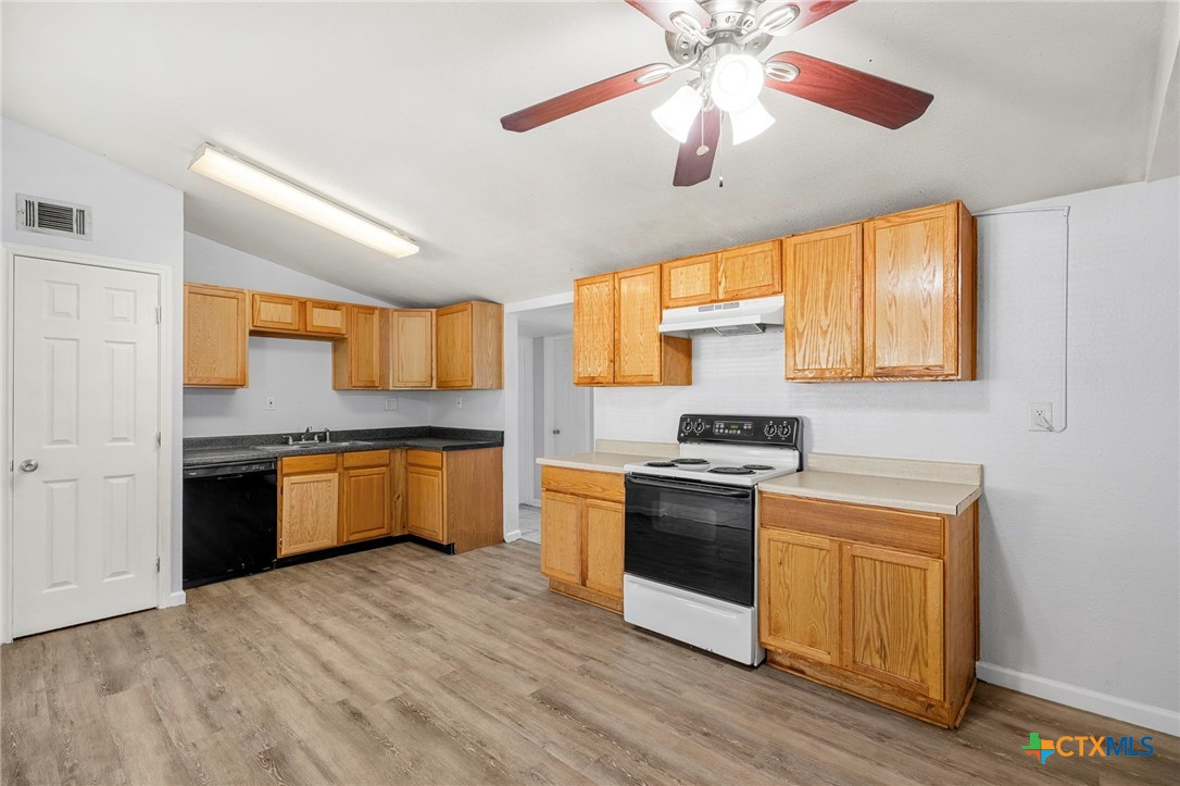 810 Evergreen Drive — photo