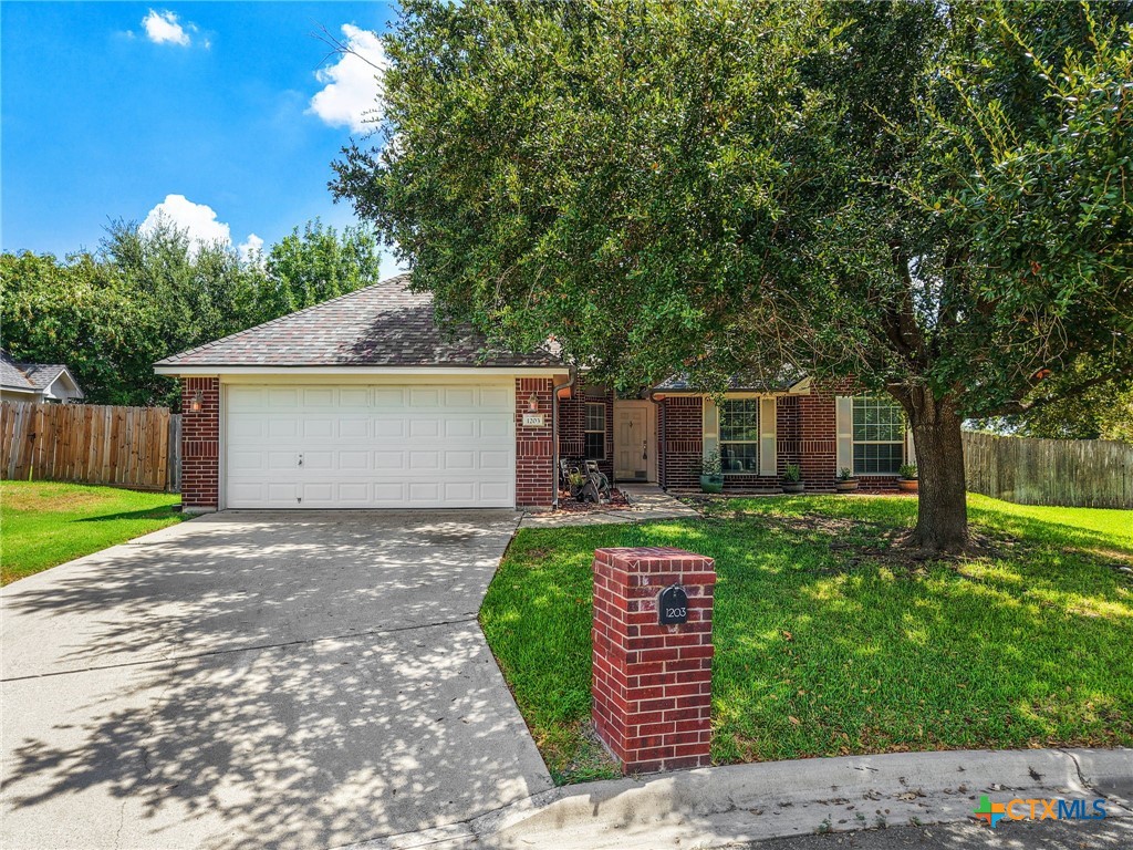 1203 Woodhollow Drive — photo