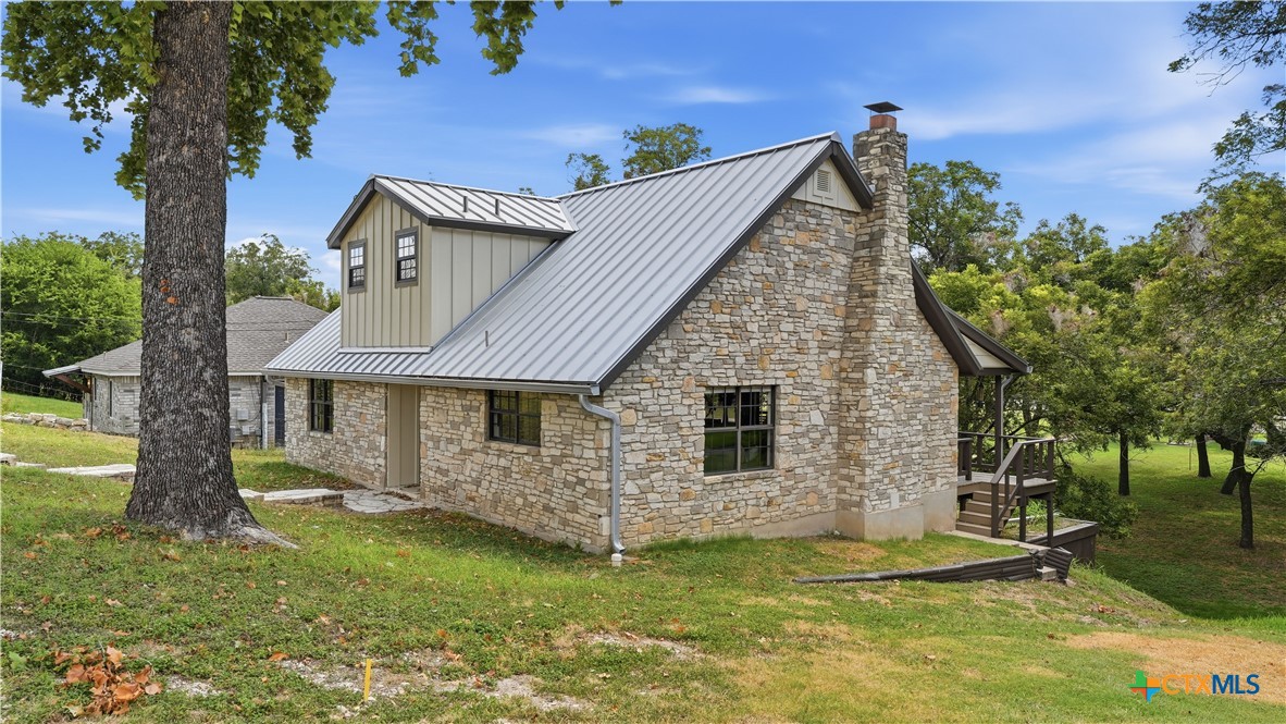 721 Ridgeroad Drive — photo